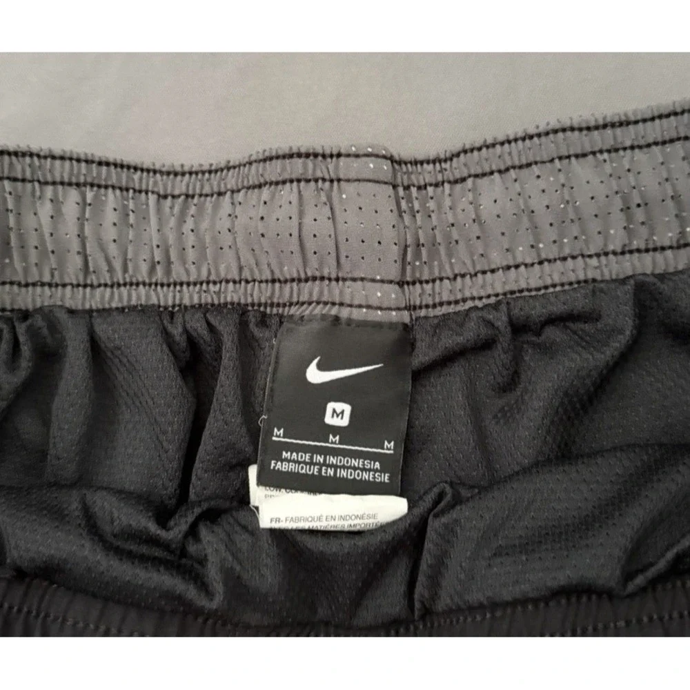 Nike Core Contend Volley Swim Trunks Men's Size Medium Black Drawstring Lined